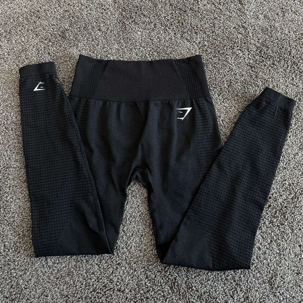 Black Women’s Small Gymshark Leggings